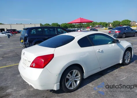 2010 Nissan Altima 2.5 S z USA, uszkodzony, nr VIN 1N4AL2EP9AC143483